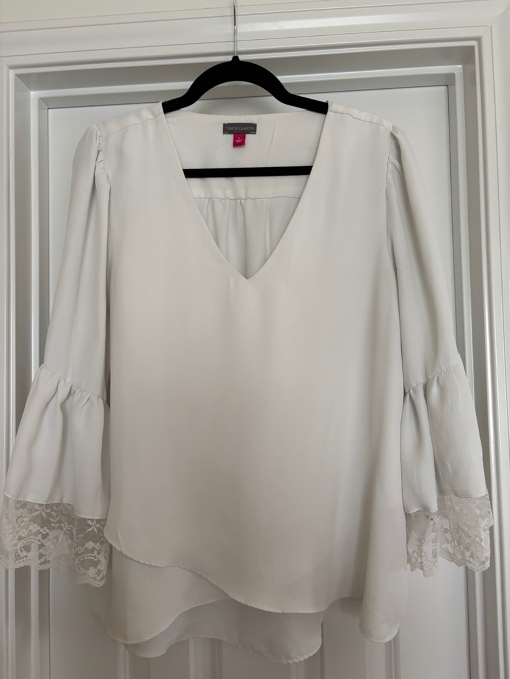 Vince Camuto Ivory V-Neck Lace-Trim Bell Sleeve Blouse